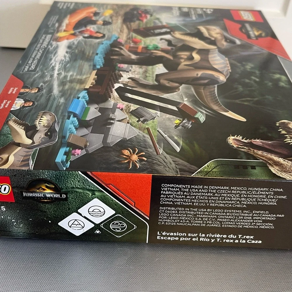 LEGO Jurassic World Rebirth Set 76975 T. rex Dinosaur Toy Set - NIP Sealed